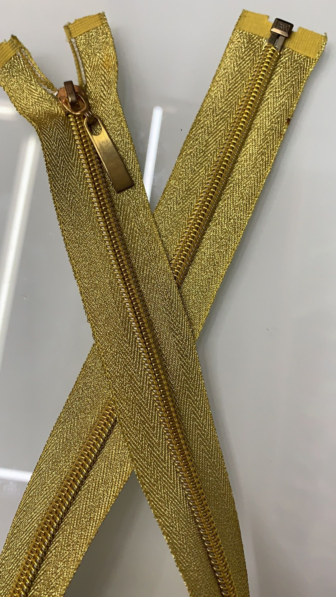 Huada Die Casting Hongyu Zipper Factory Direct Sales 5#7# Nylon Gold Tooth Golden Cloth/Silver Tooth Silver Polishing Cloth Open Zipper
