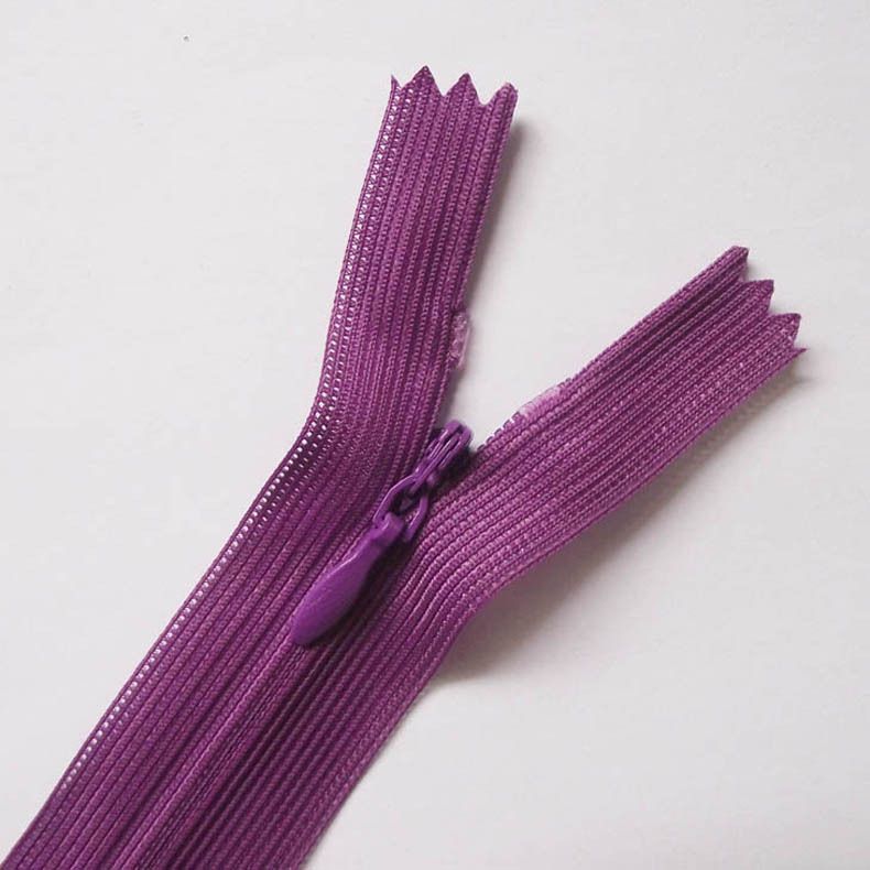 Huada Die Casting Hongyu Zipper Factory Hot Selling Various Sizes Various Colors 3# Invisible Silk Zipper