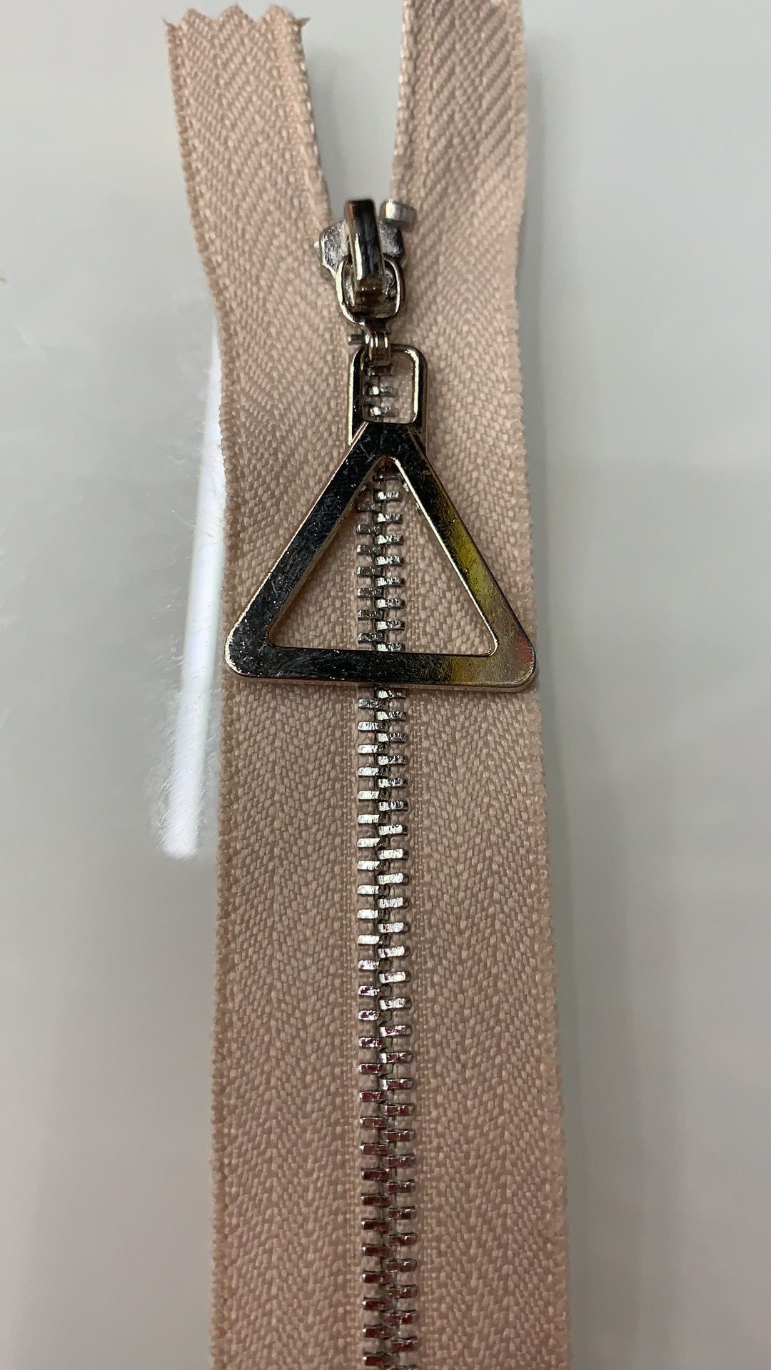 Yiwu Huada Ballast Zipper Factory Direct Sales 3# Platinum 3# Metal Zipper Clothing Zipper