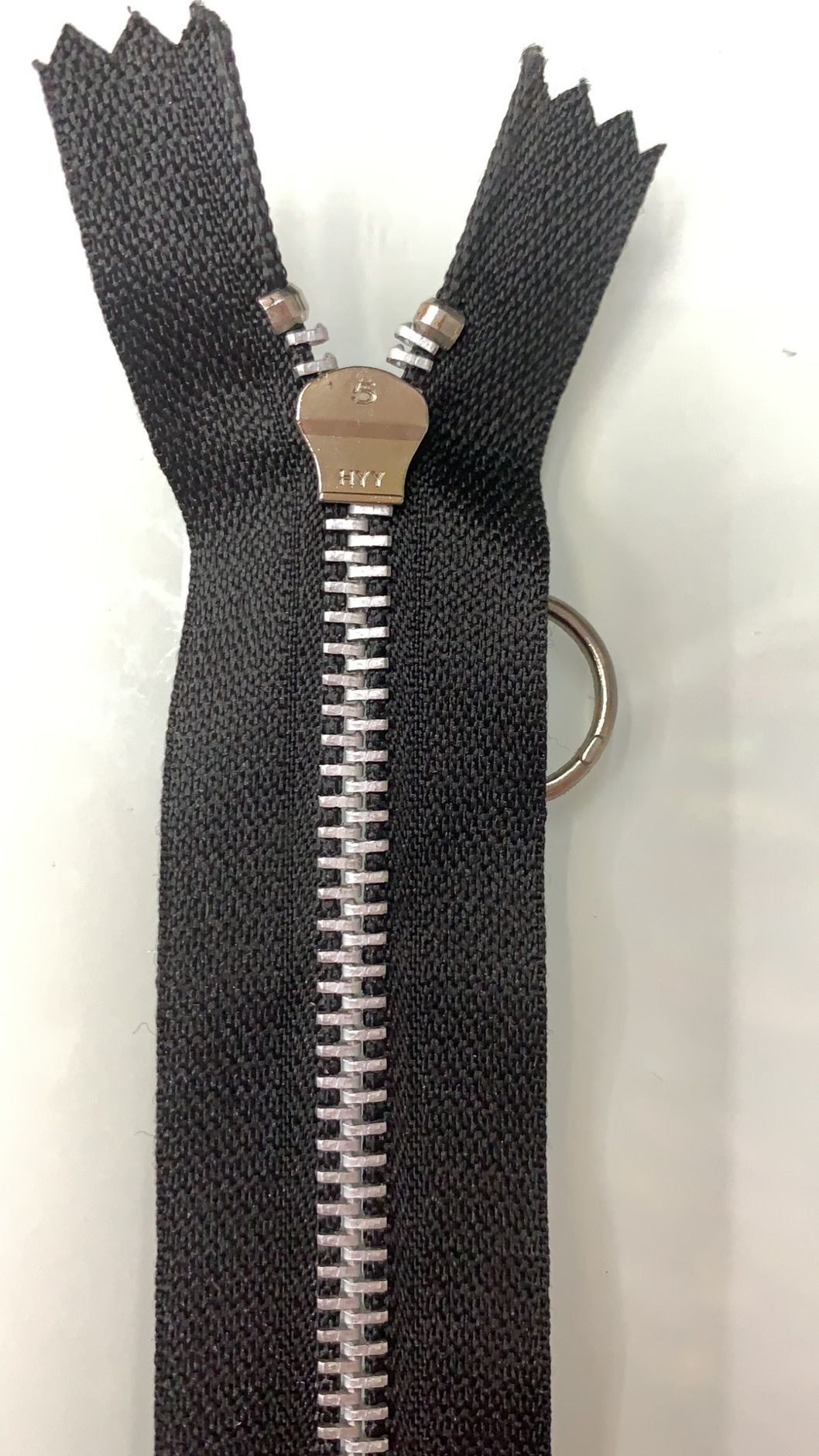 Huada Die Casting Hongyu Zipper Factory Direct Sales 5# White Aluminum Batch Flower Opening Metal Zipper Clothing Zipper