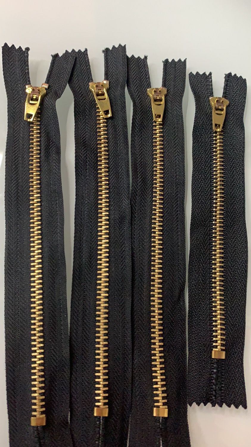 Factory Direct Sales 5# Brass Closed YG Zipper Head