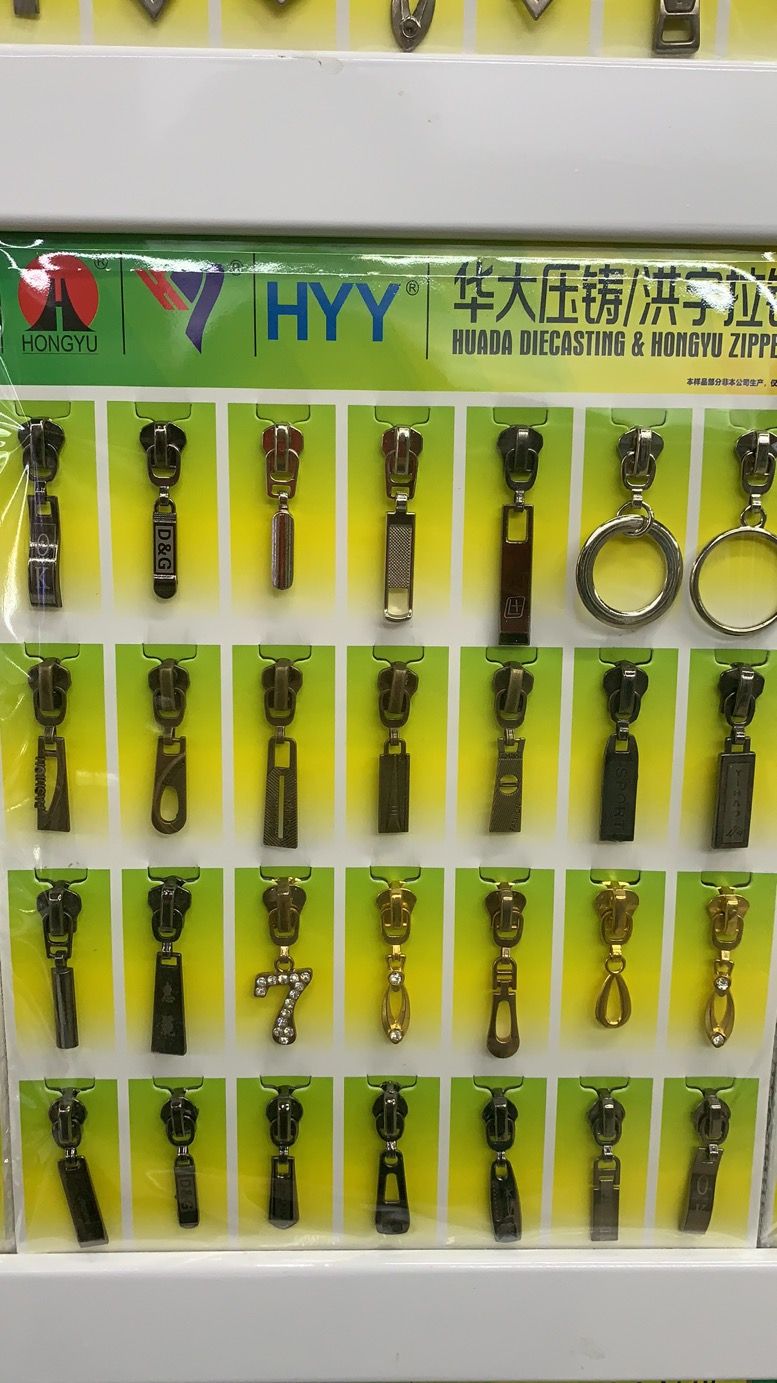 Huada Die Casting Hongyu Zipper Factory Direct Sales 5# Nylon/Resin/Metal Protective Clothing Pull Head 15