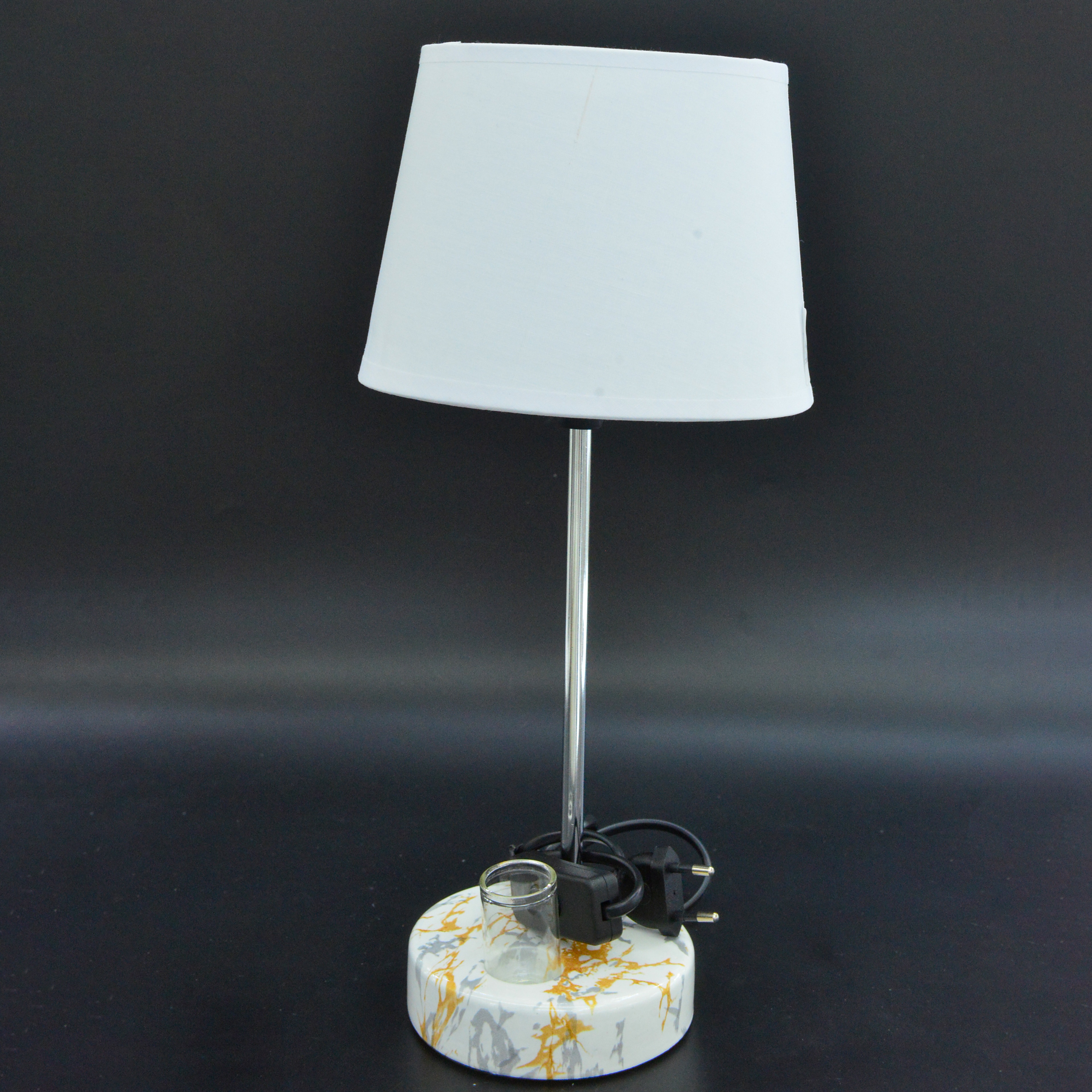 Simple Noble Ceramic Art Desk Lamp Factory Wholesale Fabric Table Lamp