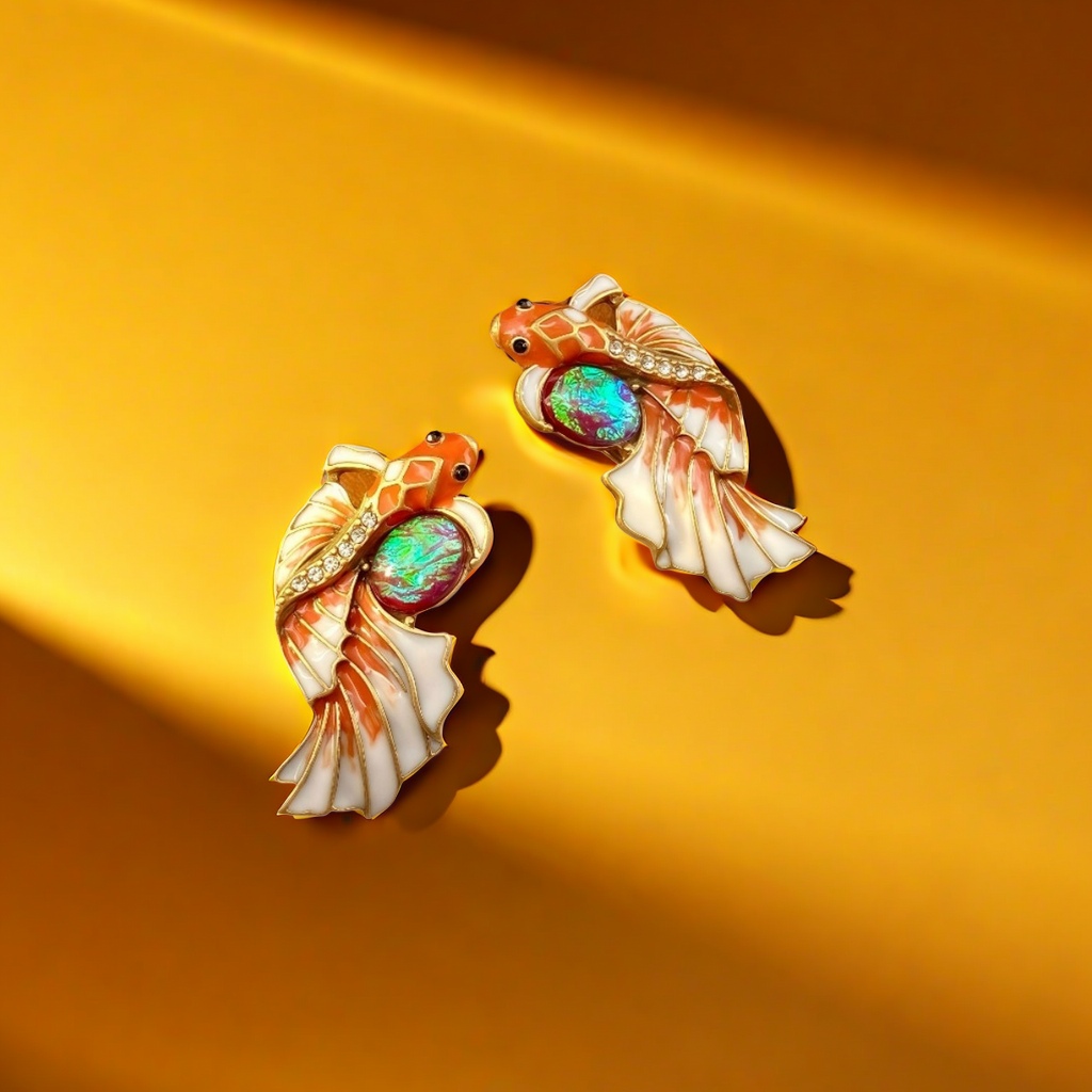 【SUGEBEINI】 Koi fish-shaped enamel earrings, iridescent opal diamond earrings, retro Chinese style, niche design accessories ZEH00016 Application Scenario