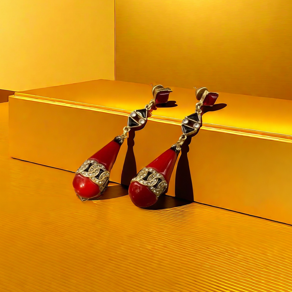 【SUGEBEINI】 Red teardrop-shaped diamond earrings with a niche design, teardrop-shaped earrings ZEH00081 Specification image