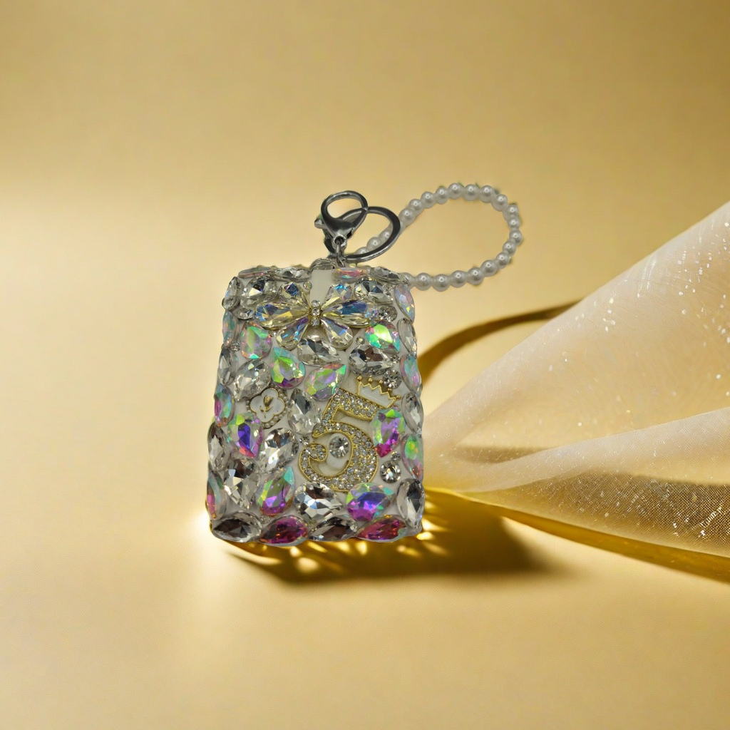 Rhinestone inlaid phone case, flat-bottomed glass, diamond claws, rhinestone decoration, clothing accessories, stickers, ornaments and accessories details Picture