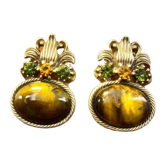 【SUGEBEINI】 Retro court style tiger's eye ear studs with a niche design sense oval tiger's eye ear studs ZEH00067 Application Scenario