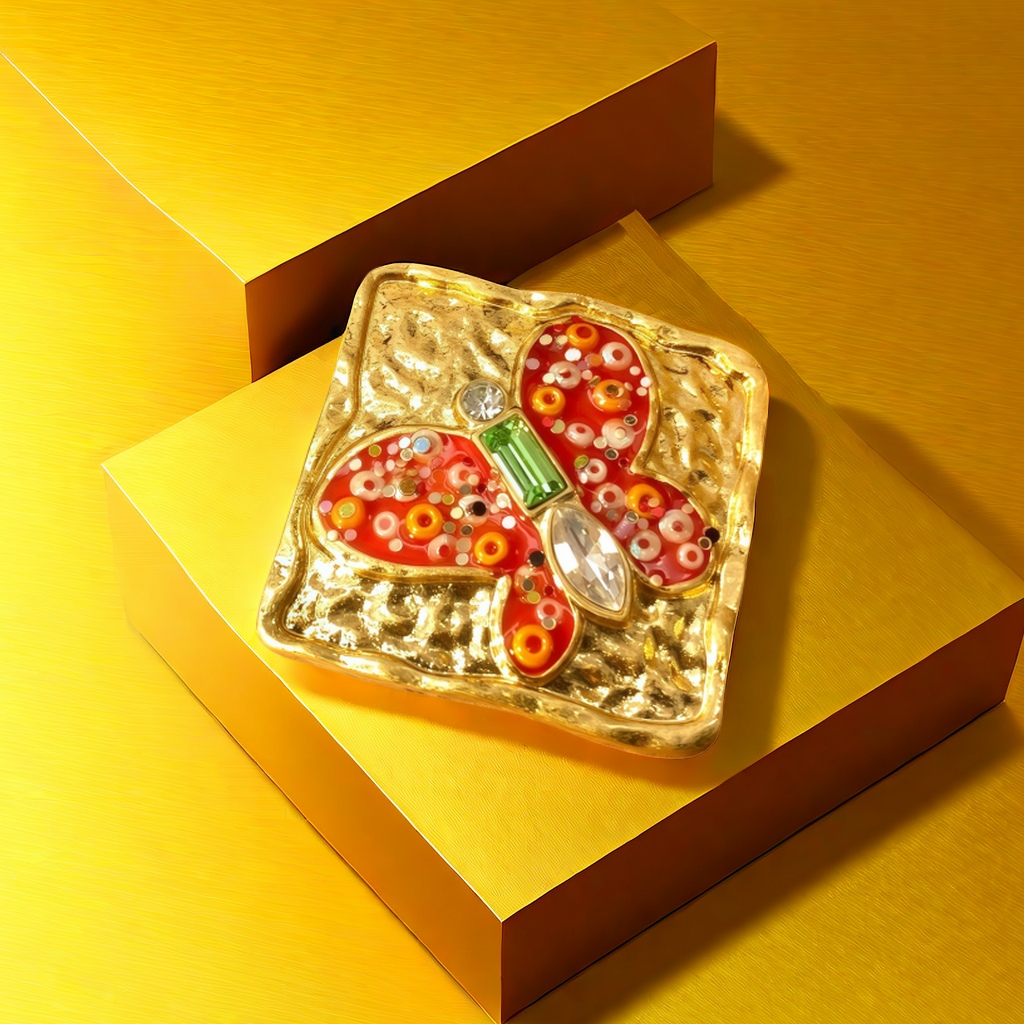 【SUGEBEINI】 Metal Butterfly Brooch, retro and luxurious style, red butterfly brooch ZX00049 Specification image