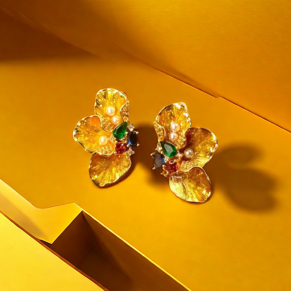 【SUGEBEINI】 Retro high-end, light luxury, Chinese-style stud earrings with a court style, slightly inset zircon petal stud earrings ZEH00310 details Picture