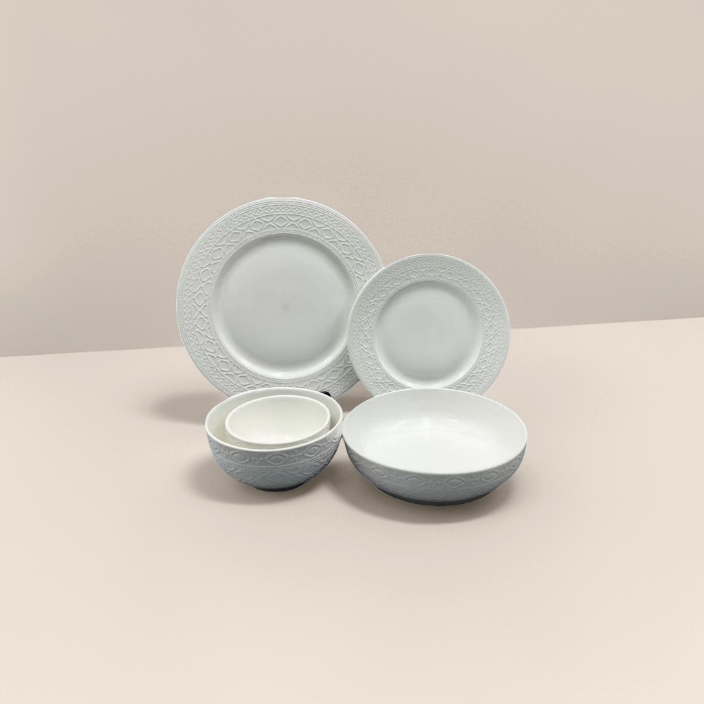 White ceramic tableware plates and bowls, a simple home dinner plate set Application Scenario