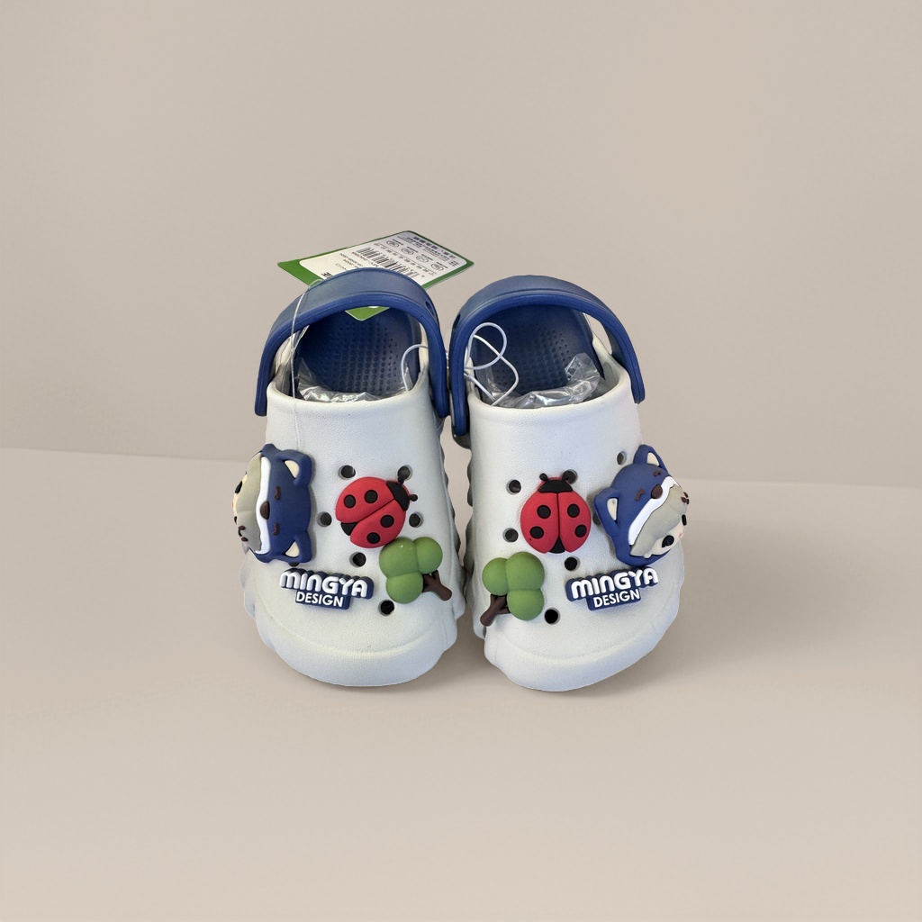 Cartoon crocs, fun decorative anti-slip soft-soled children's shoes details Picture