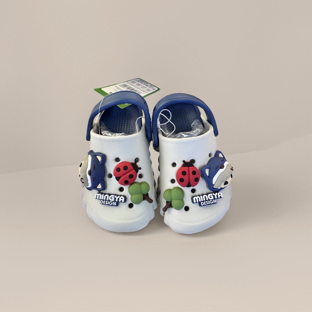 Cartoon crocs, fun decorative anti-slip soft-soled children's shoes