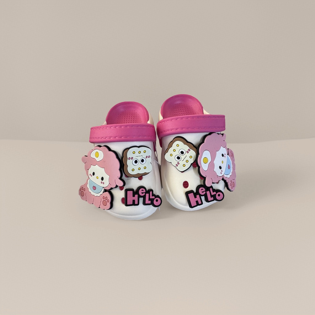 Hello Kitty crocs are cute cartoon children's soft-soled shoes that are anti-slip and breathable Application Scenario