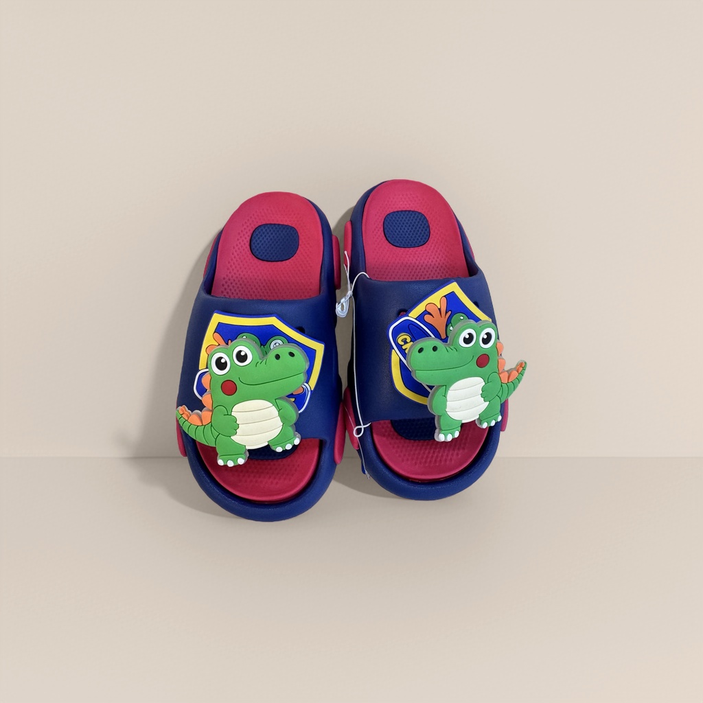 Cartoon crocodile pattern children's slippers, anti-slip soft soles, cute home slippers Application Scenario