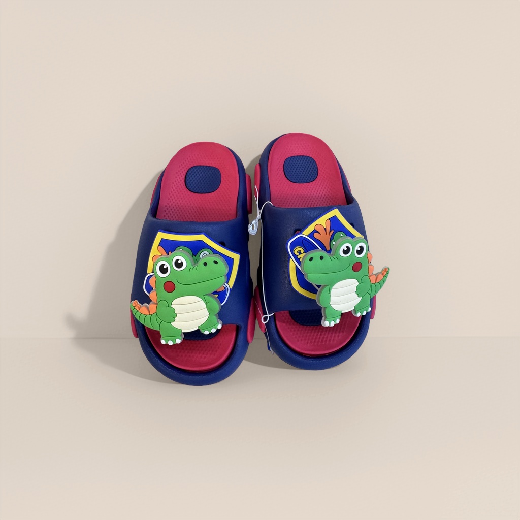 Cartoon crocodile pattern children's slippers, anti-slip soft soles, cute home slippers details Picture