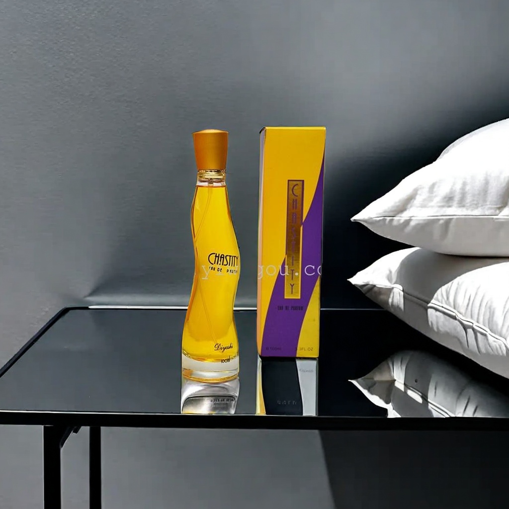 Bottled perfume is a refreshing and long-lasting classic fragrance suitable for both men and women details Picture