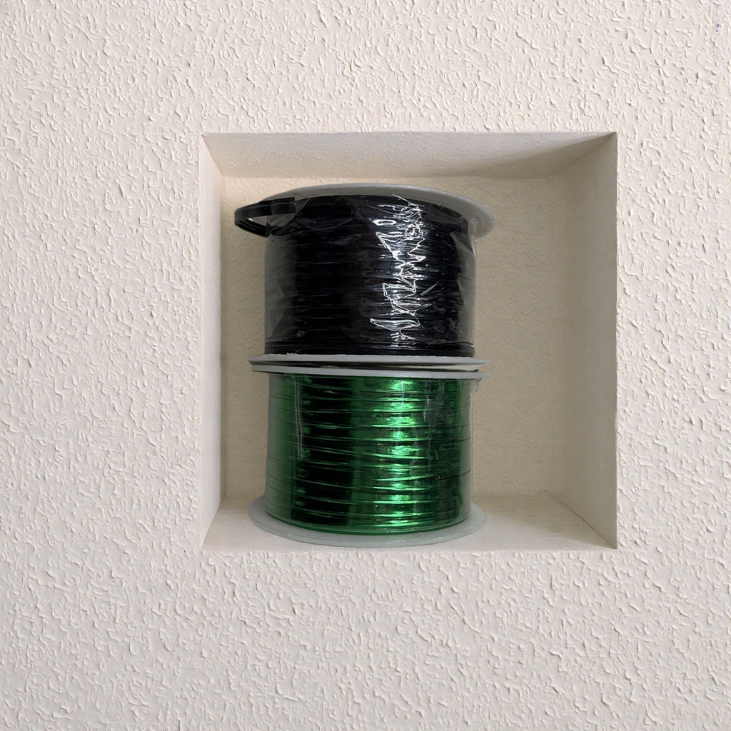 Adjustable ribbon reels for decorating gift packaging with colorful ribbon reels details Picture