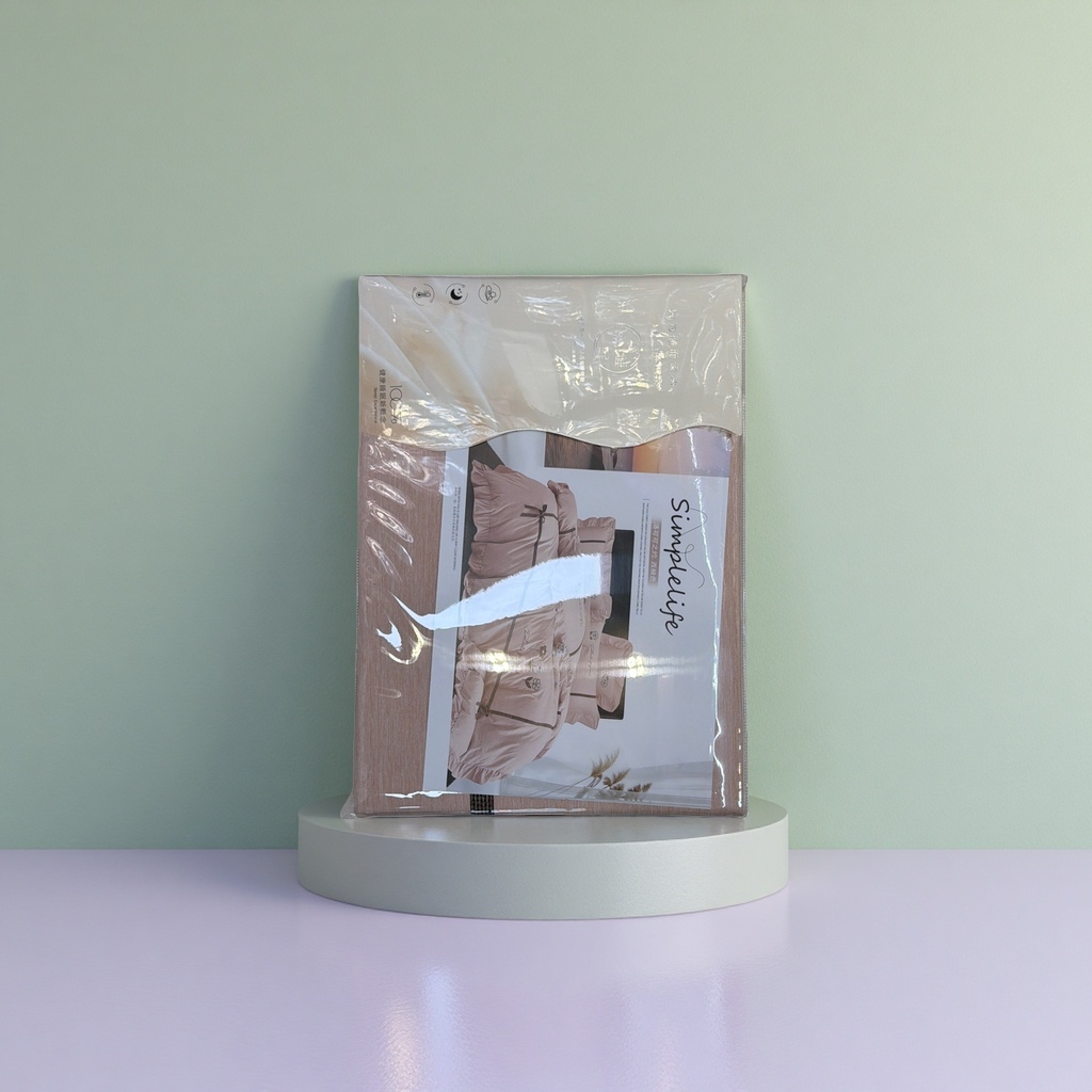Bedding set packaging box, thickened dust-proof protective box, household storage box Application Scenario