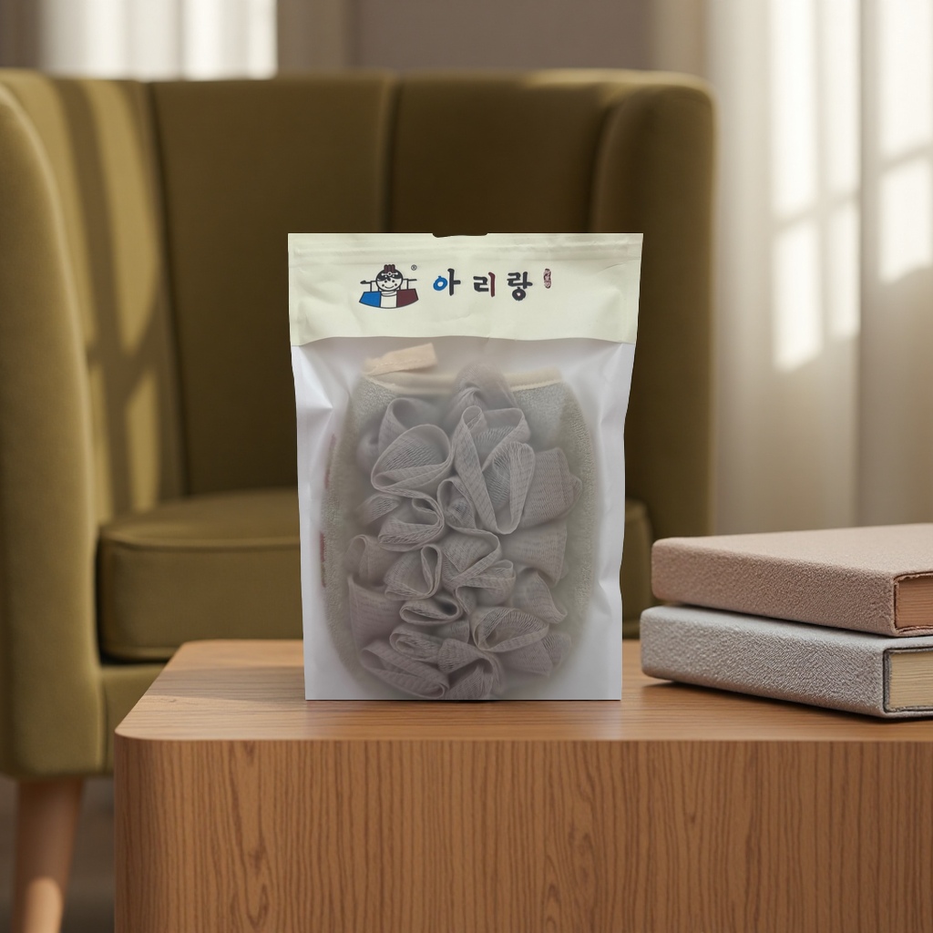The thickened grey mesh bath flower is specially designed for cleansing and exfoliating beauty salons Application Scenario