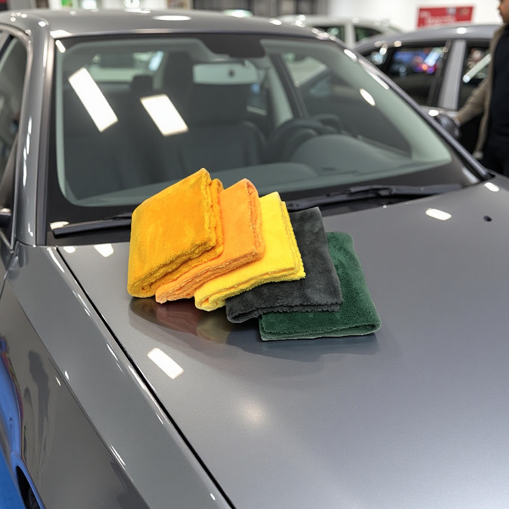 Automotive microfiber towels, specially designed for car drying, cleaning, detail care and polishing, are made of soft and borderless microfiber fabric