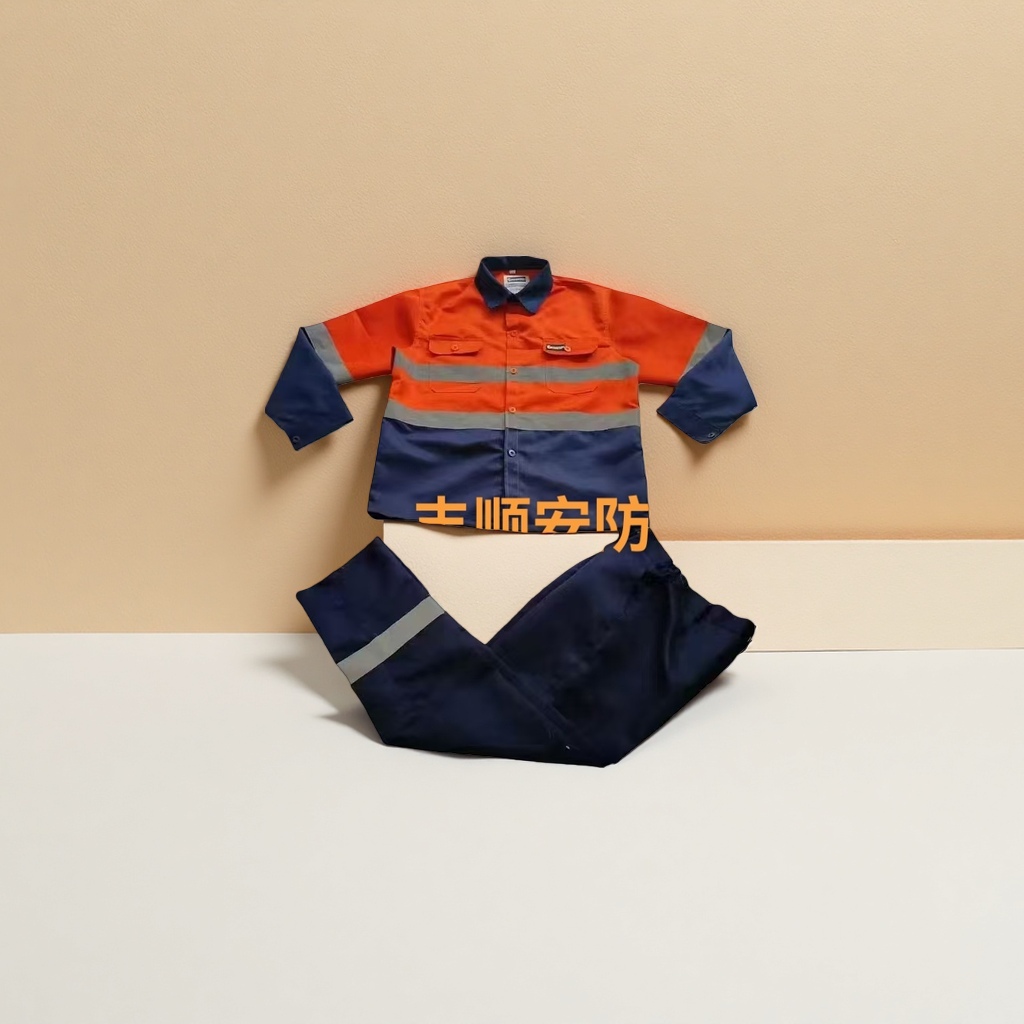 劳保服实物图