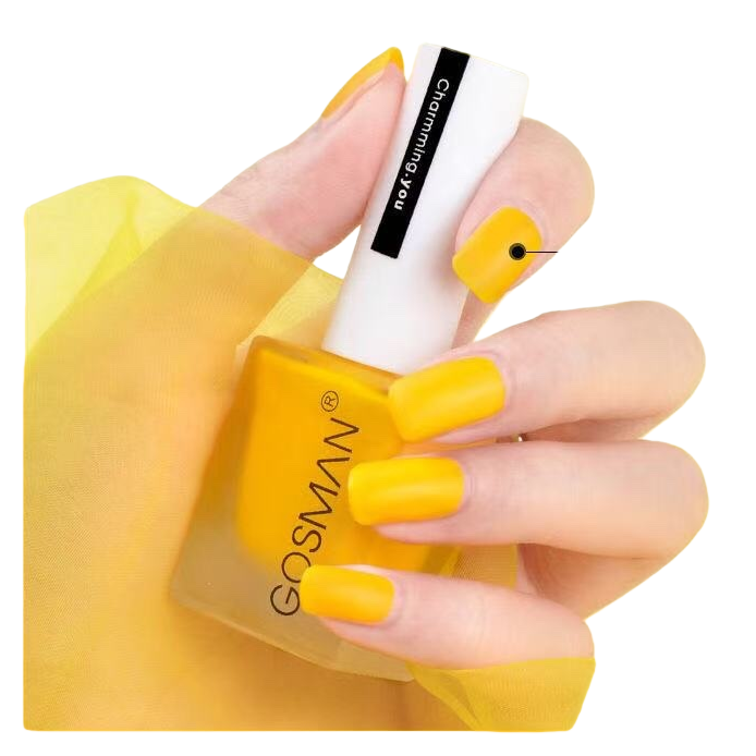 Close-up of hand nail oil: Long-lasting, non-fading, whitening, moisturizing and protecting nails Item Picture