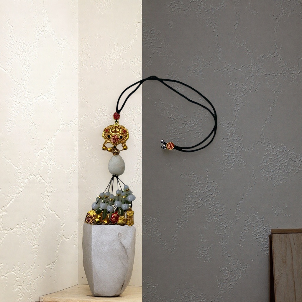A simple and fashionable Chinese-style jade carved necklace as a gift for girls details Picture