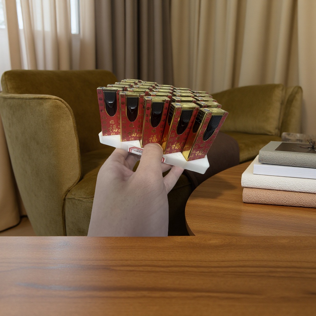The red packaging box cigarette gift box is an excellent gift. The cigarette box has an exquisite design details Picture