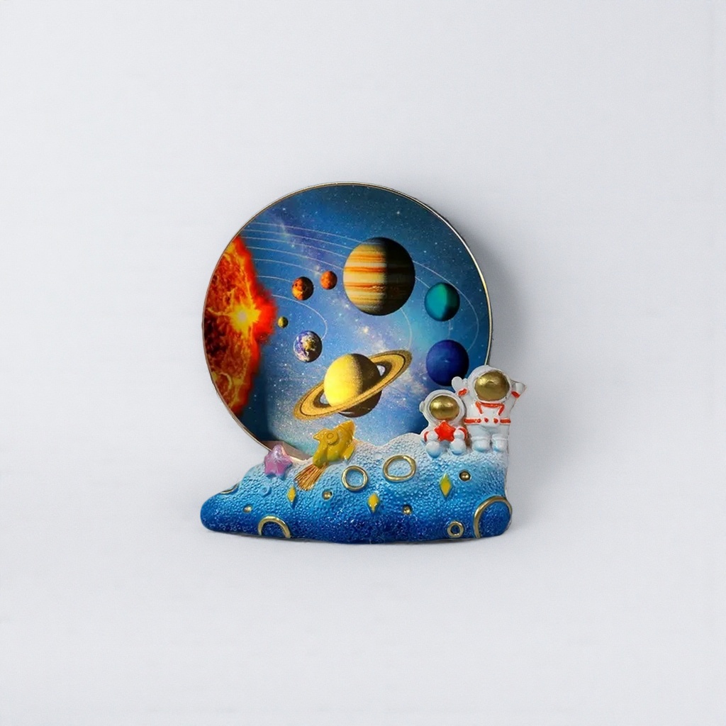 diy colorful crystal round cakes, starry sky ornaments, luminous night lights, creative handcrafted gifts, astronaut table lamps Application Scenario