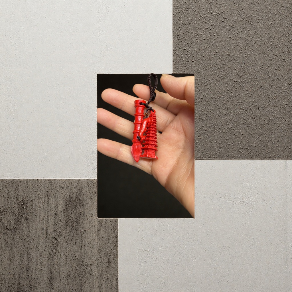 Red tower-shaped pendant sterling silver necklace, a fashionable, simple and light luxury gift for women