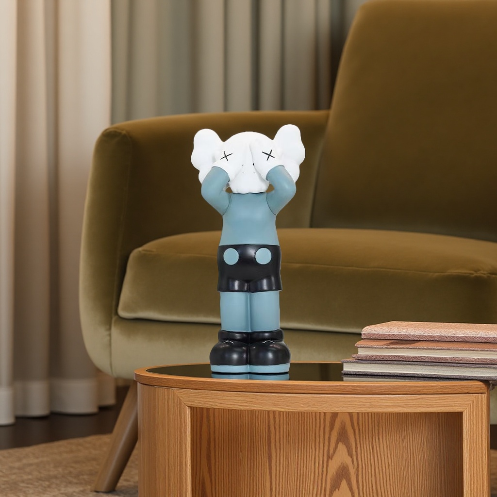 Cartoon character standing face-covering dolls, cute and funny emoticons, decorative items Specification image