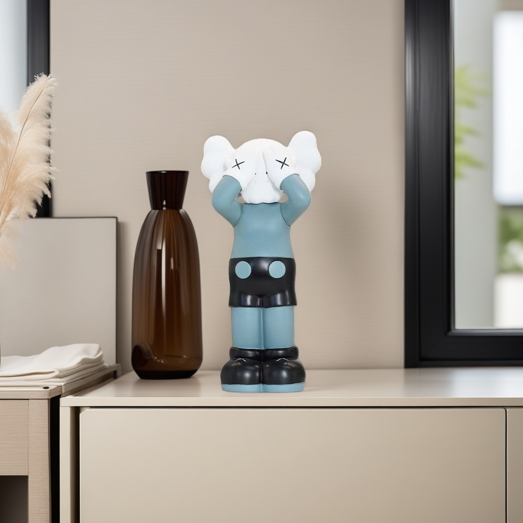 Cartoon character standing face-covering dolls, cute and funny emoticons, decorative items Application Scenario