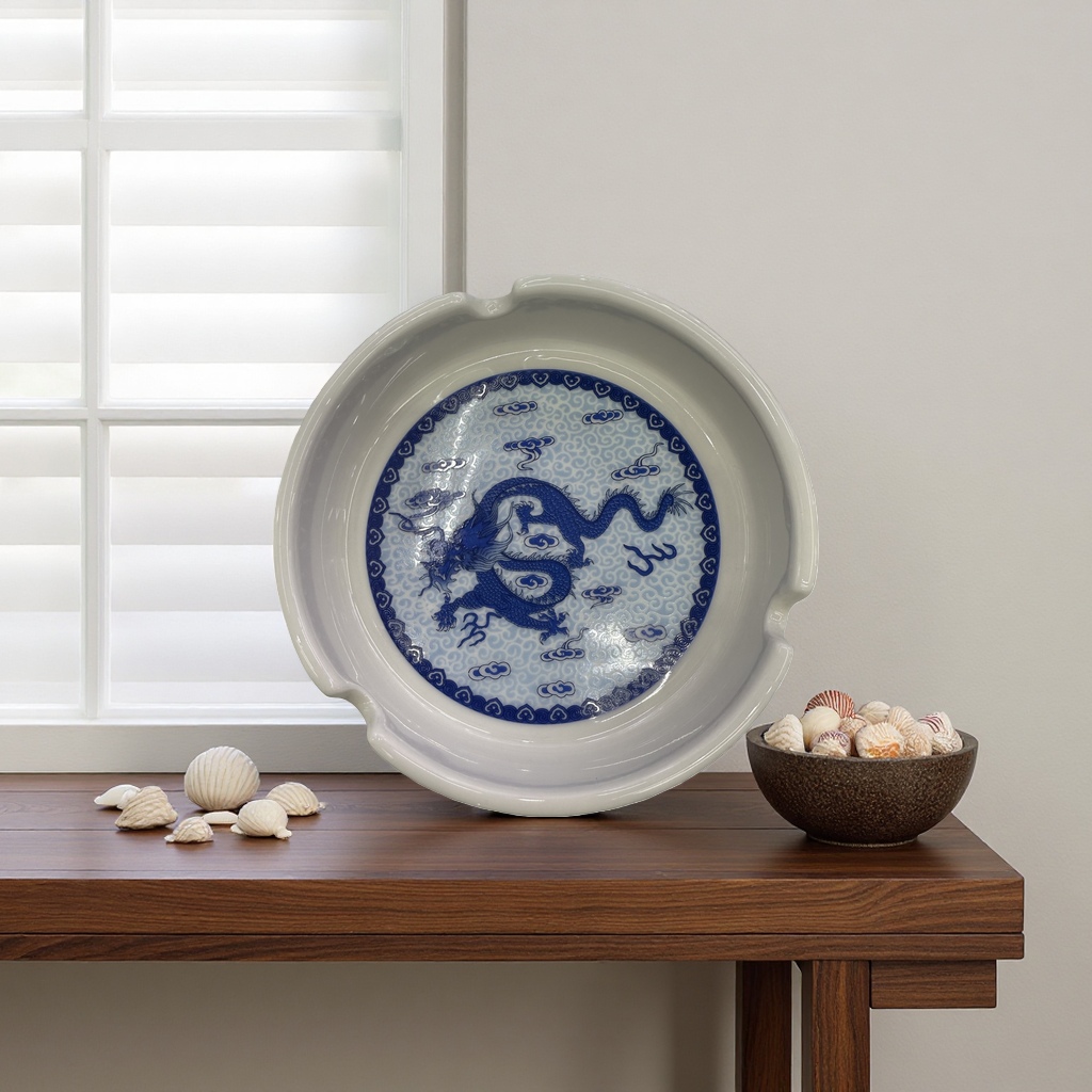Blue and white porcelain ashtrays are simple ceramic household items Application Scenario