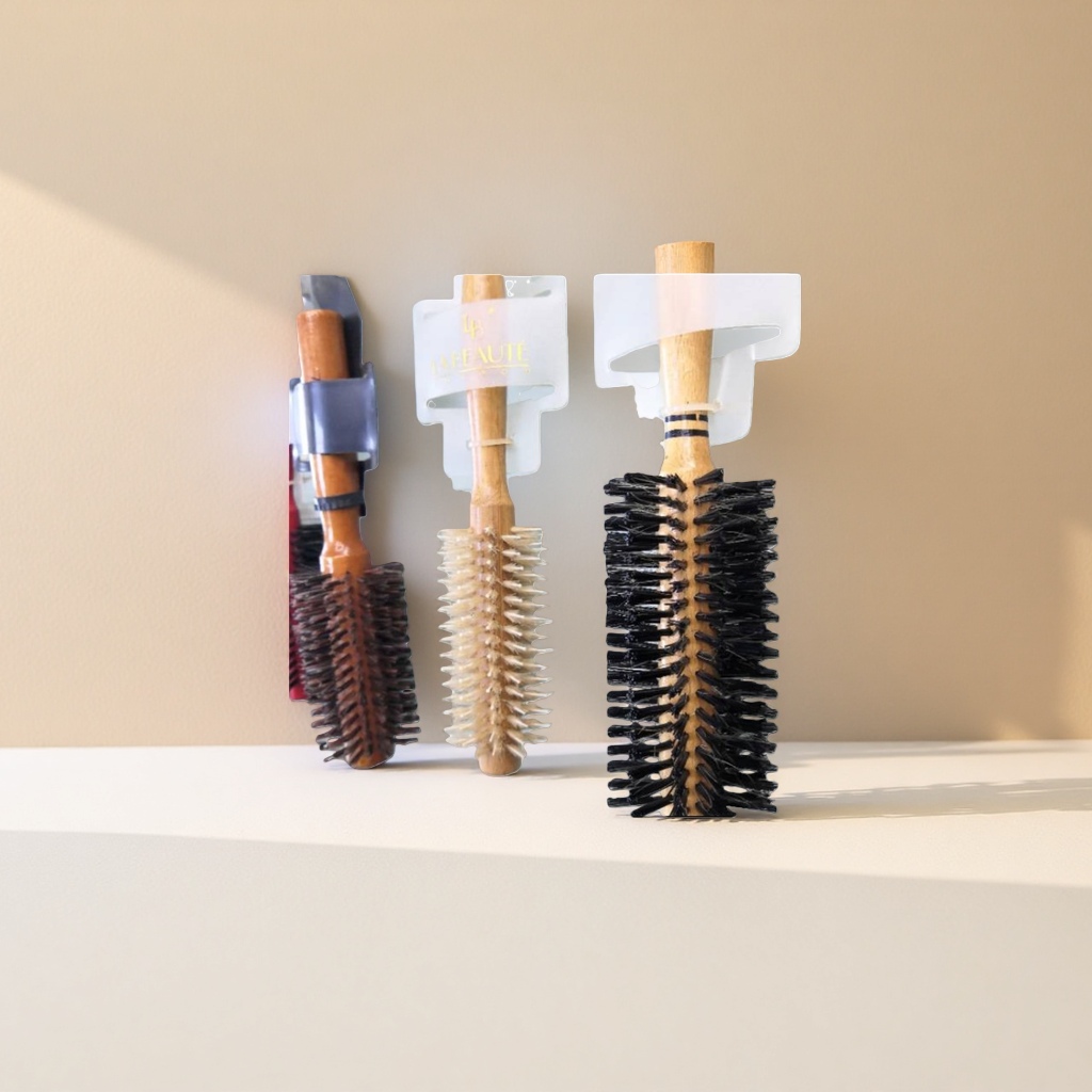 Wooden handle, round comb, black bristles, light-colored bristles, hanging to show curly hair comb Specification image