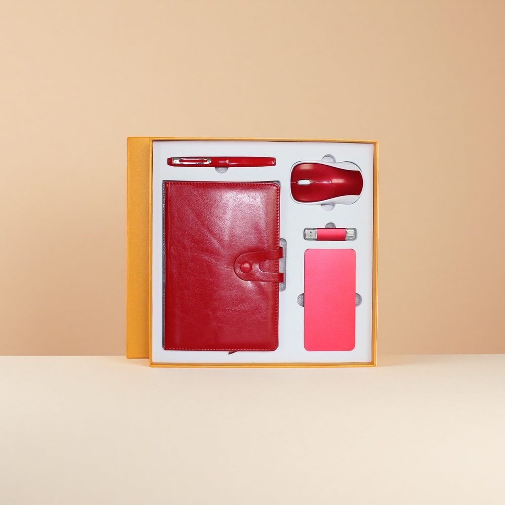 红色办公五件套 笔记本 笔 鼠标 U盘 鼠标垫