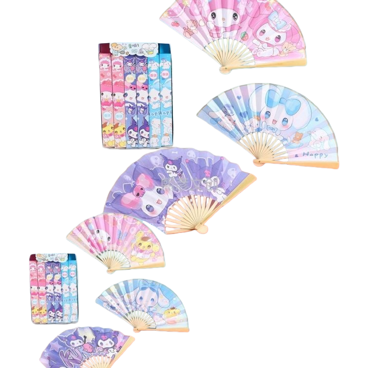 描述词：可爱卡通图案  
主体：三丽鸥香味折扇白底实物图