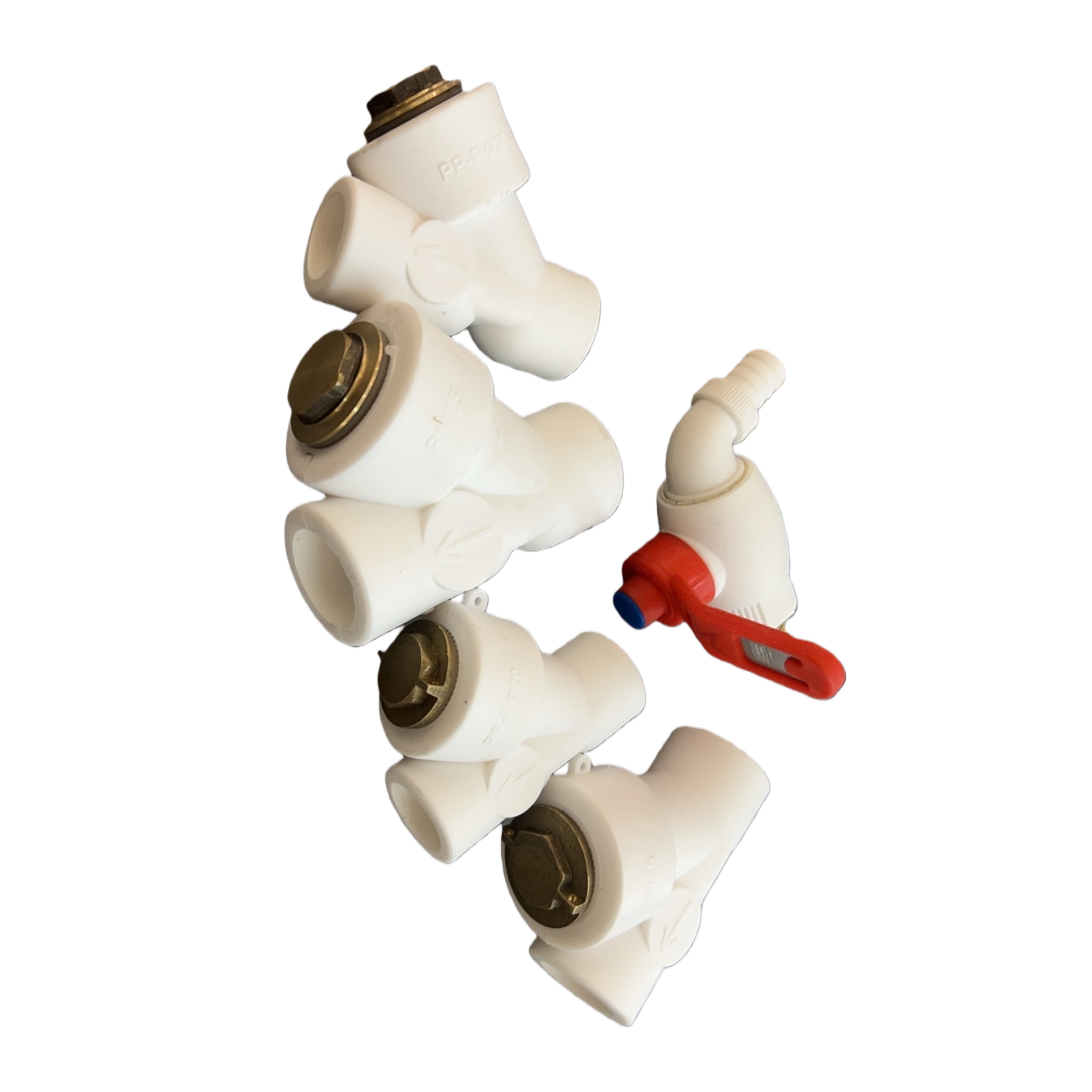 白色塑料三通接头白底实物图