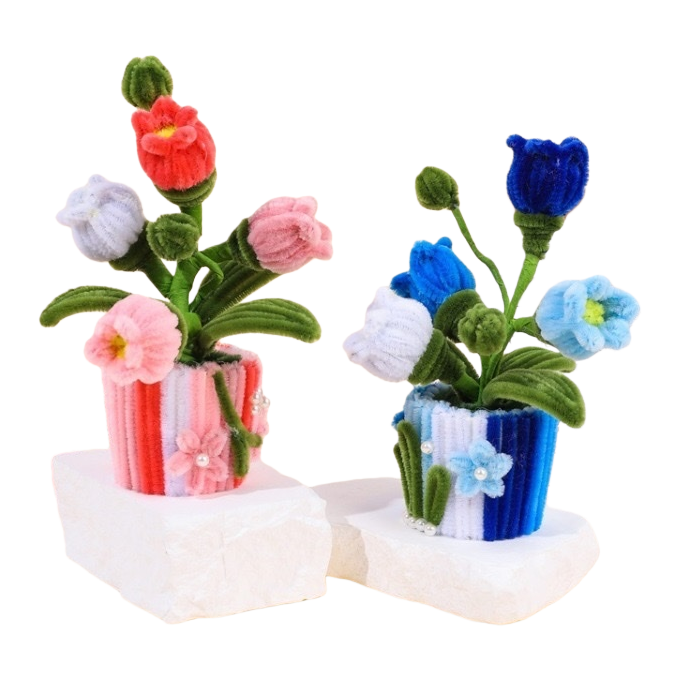 手工毛线花+盆栽白底实物图