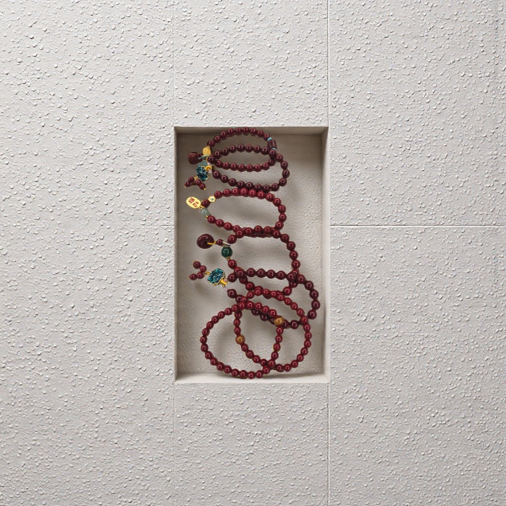 Red beaded bracelet for women, a fashionable and simple daily wear accessory