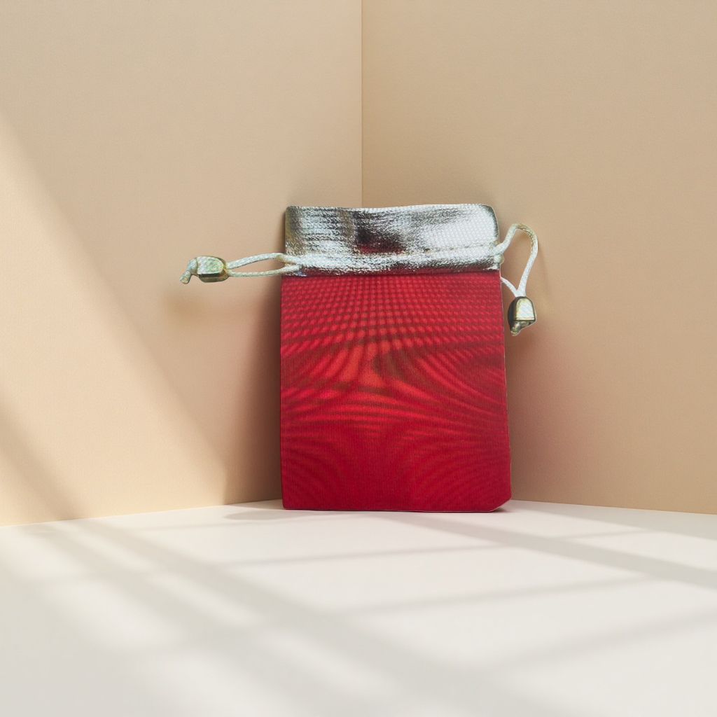 The red fabric bag is a fashionable and eco-friendly shopping bag with a large capacity and is reusable details Picture