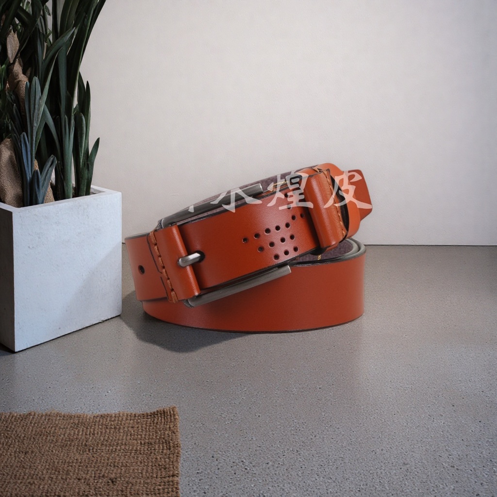 Brown leather belt for men, casual, simple and genuine business product Application Scenario