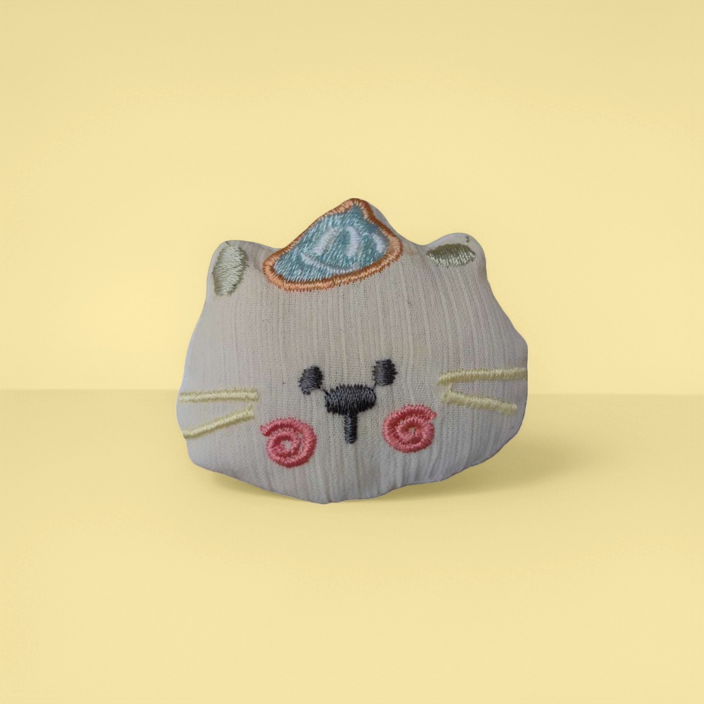 刺绣猫咪图案猫头形状布艺饰品挂件装饰品