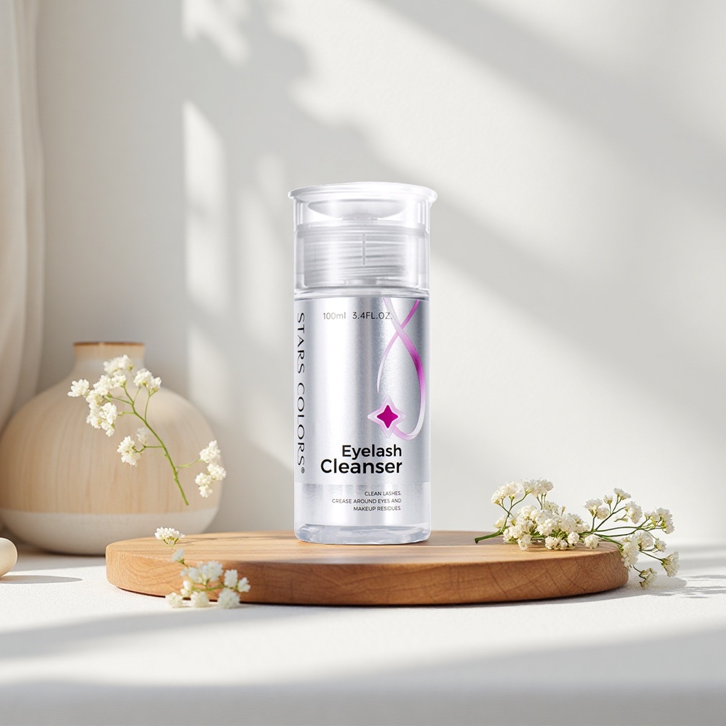Eyelash Cleanser portable set gently removes makeup and oil stains Application Scenario
