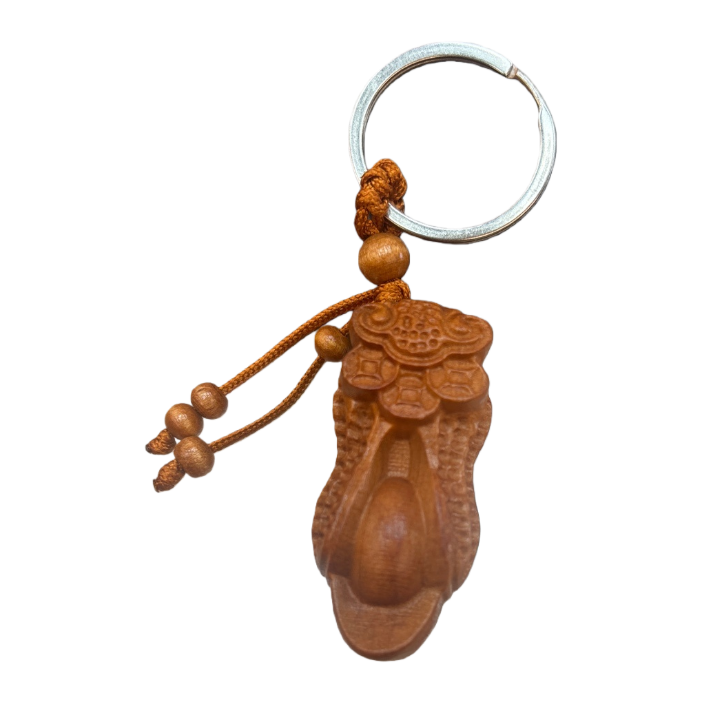 Wooden carved PI Xiu keychain, a traditional craft decorative gift, brings good fortune and wealth Item Picture