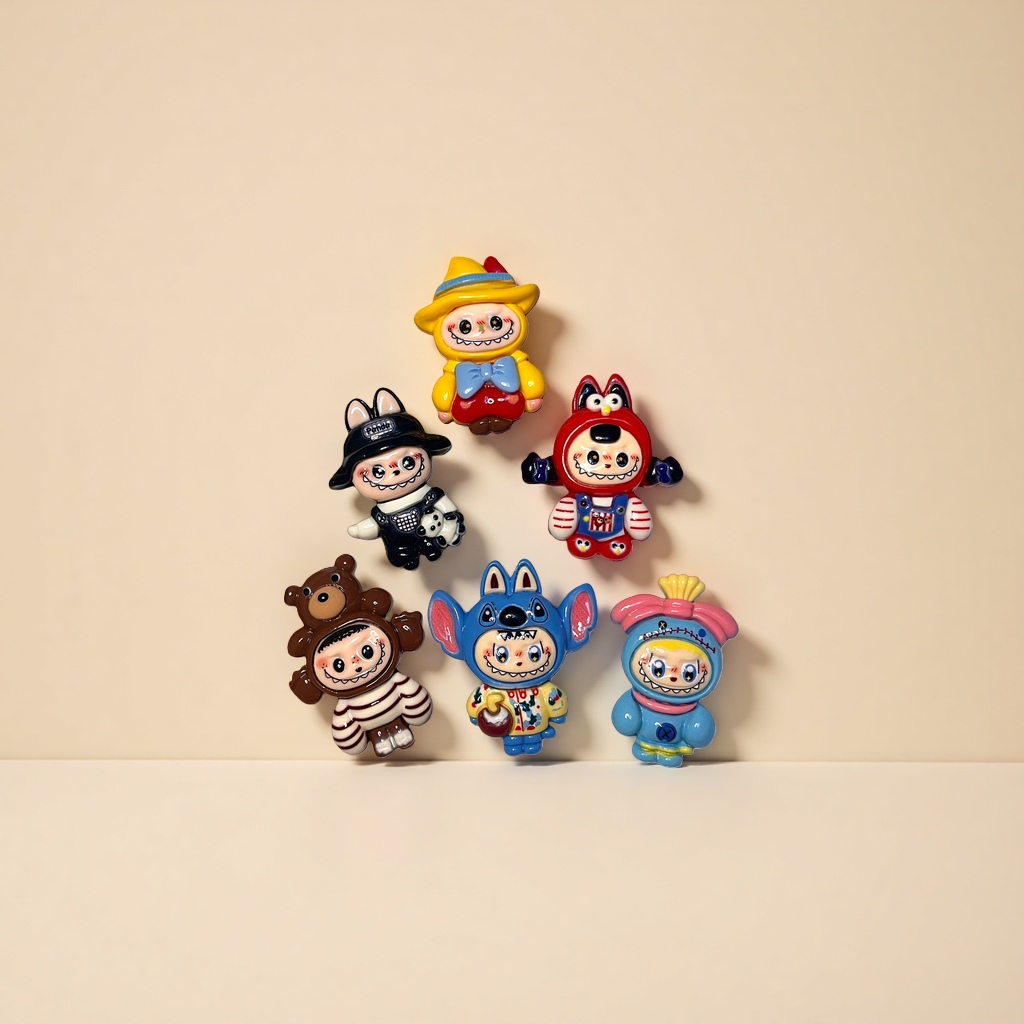 Cartoon cute cloth resin accessories, phone case accessories, DIY handcrafted hair clips, fridge magnets, hanging ornaments Specification image