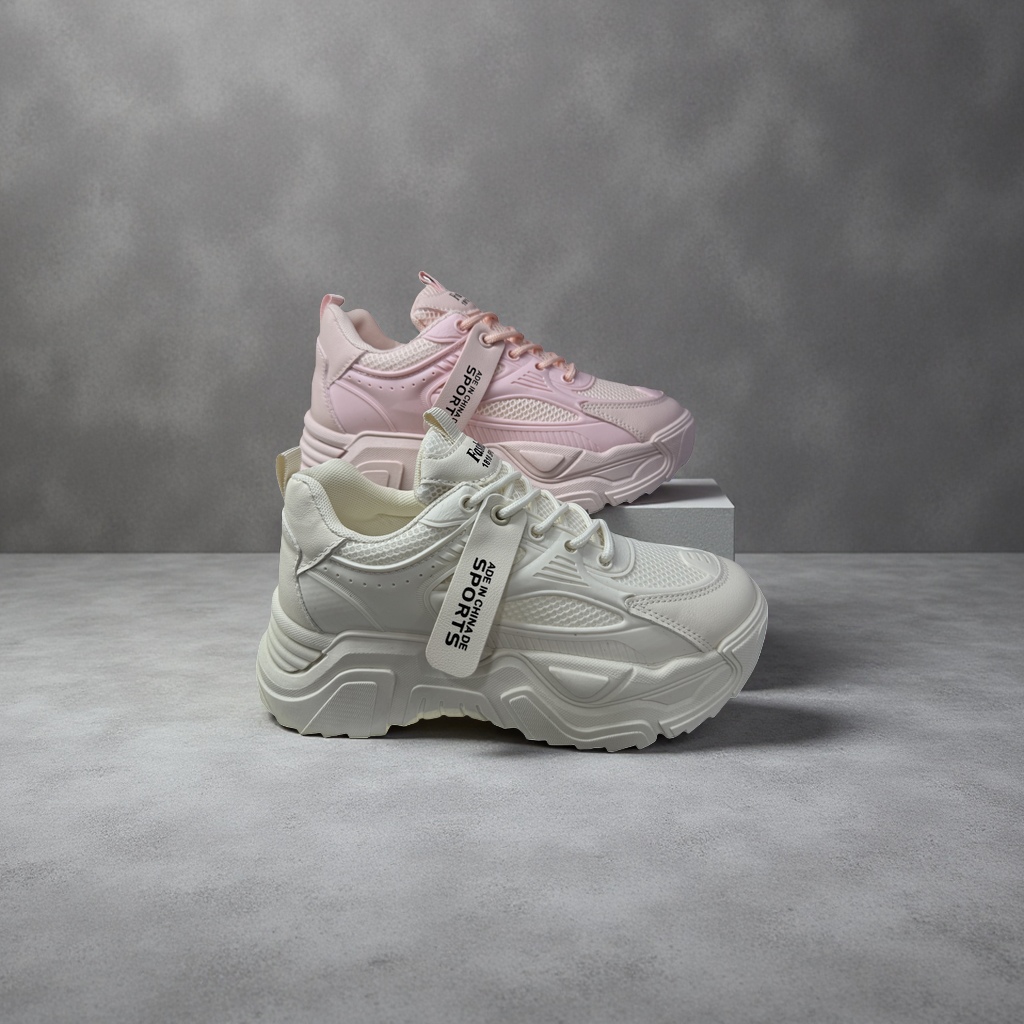 White sports shoes, pink sports shoes and black sports shoes are suitable for both men and women. They are comfortable, light and breathable Application Scenario