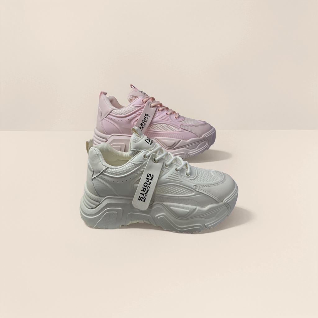 White sports shoes, pink sports shoes and black sports shoes are suitable for both men and women. They are comfortable, light and breathable details Picture