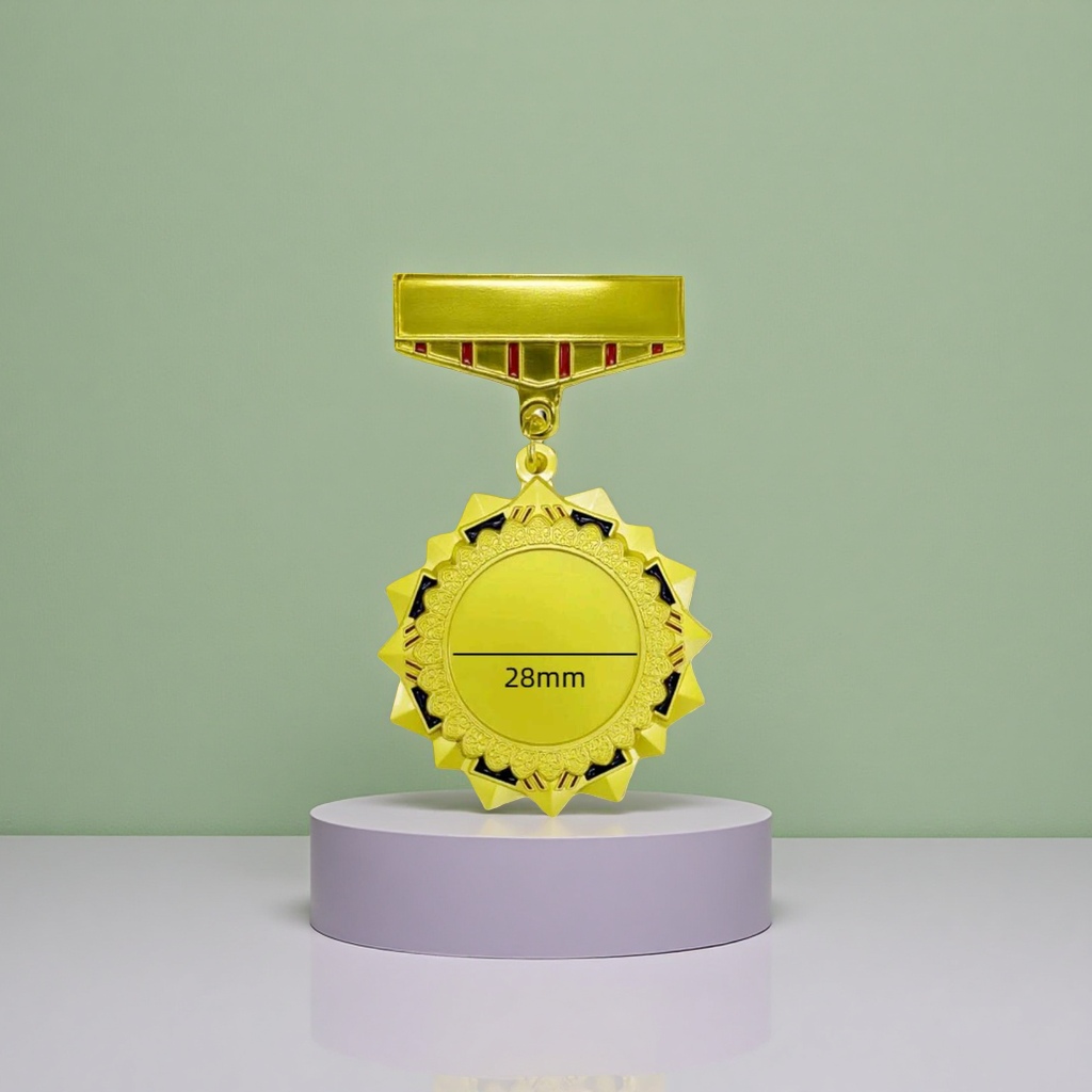 The main body of the golden medal is cast, the trophy is custom-made, and there are also medal ornaments and souvenirs details Picture
