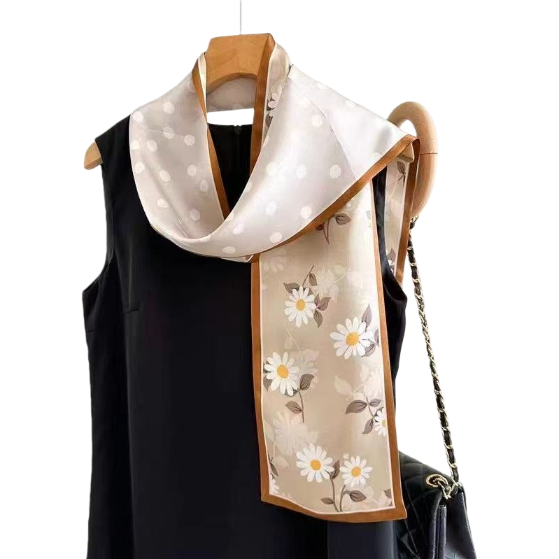 Thickened and warm woolen scarf, a fashionable and versatile winter women's scarf Item Picture