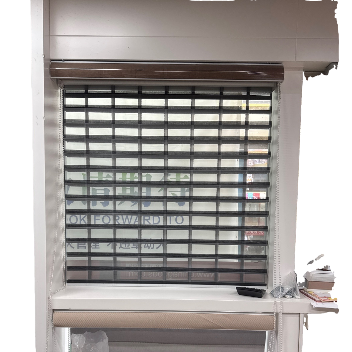 Special curtain for ventilation and dust-proof Windows of roller blinds Item Picture